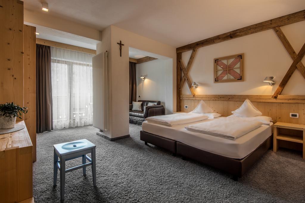 Hotel Gran Ciasa Calfosch Extérieur photo